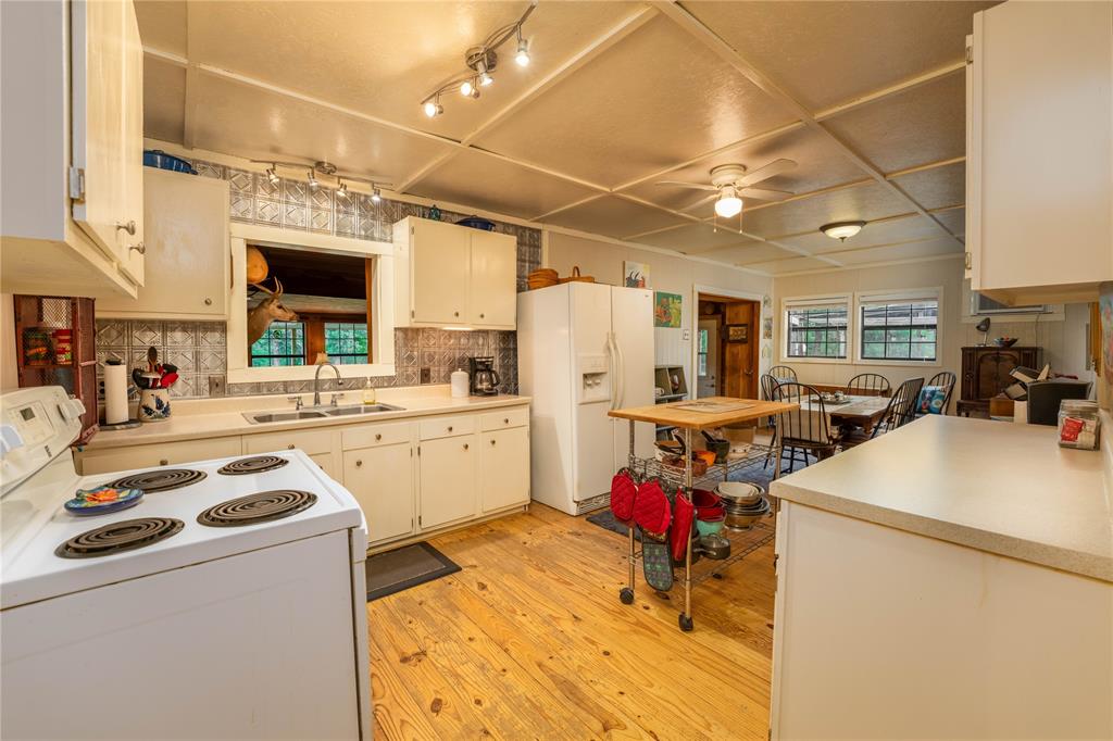 24661 Squirrel Road, New Ulm, Texas image 17