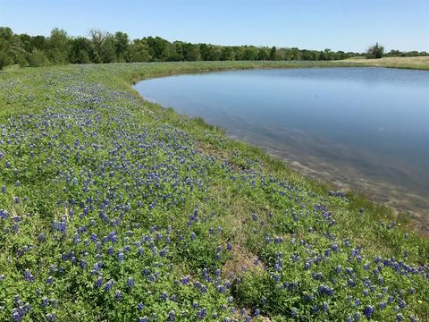 5796 Hurtig Road Bleiblerville TX 78931