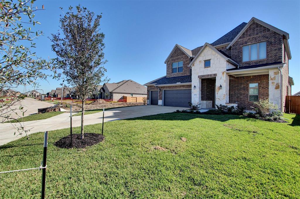 2718 Sapphire Hills Drive, Iowa Colony, Texas image 2