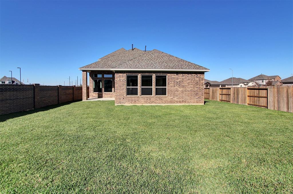 2718 Sapphire Hills Drive, Iowa Colony, Texas image 44