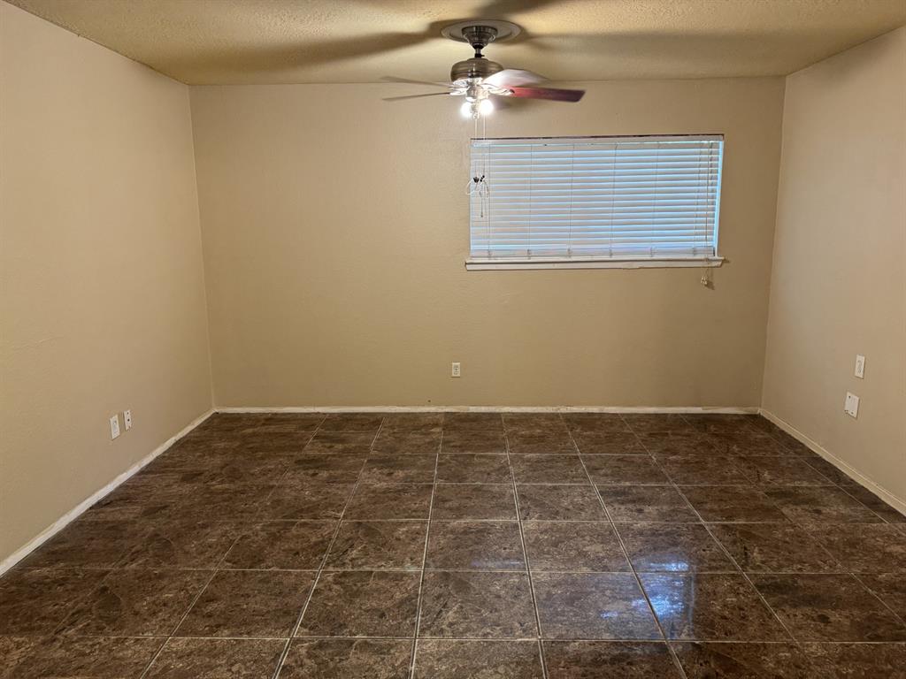 16607 David Glen Drive Drive, Friendswood, Texas image 9