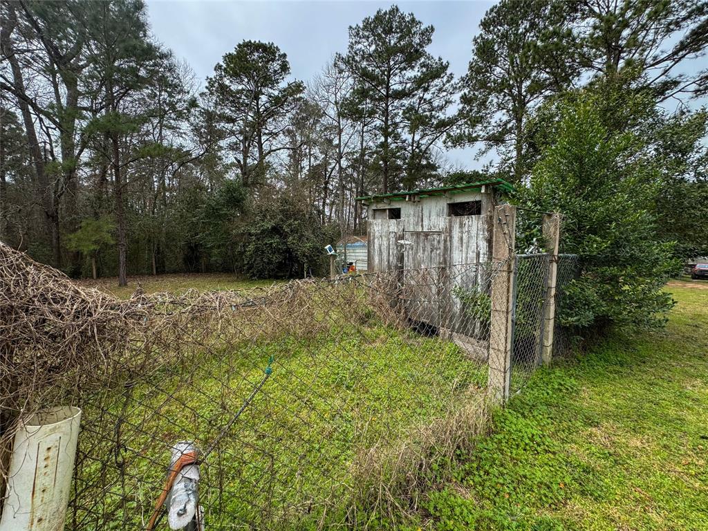 740 Hillbilly Heaven Road, Livingston, Texas image 8