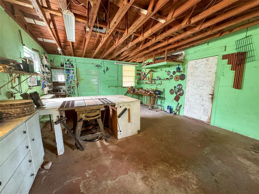 740 Hillbilly Heaven Road, Livingston, Texas image 30