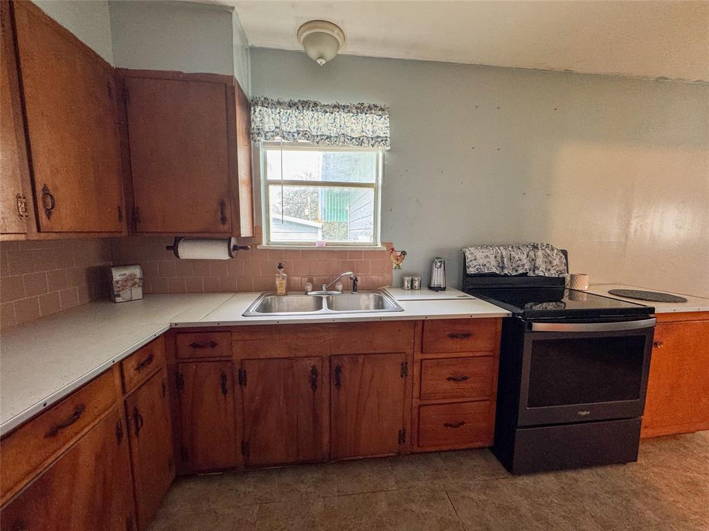 740 Hillbilly Heaven Road, Livingston, Texas image 22