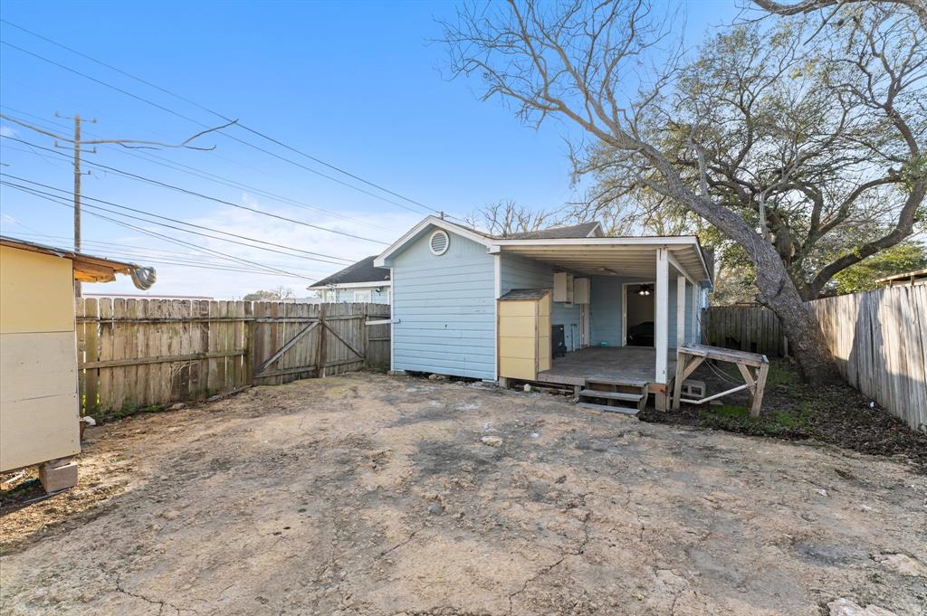 1605 Walnut Avenue, Rosenberg, Texas image 13