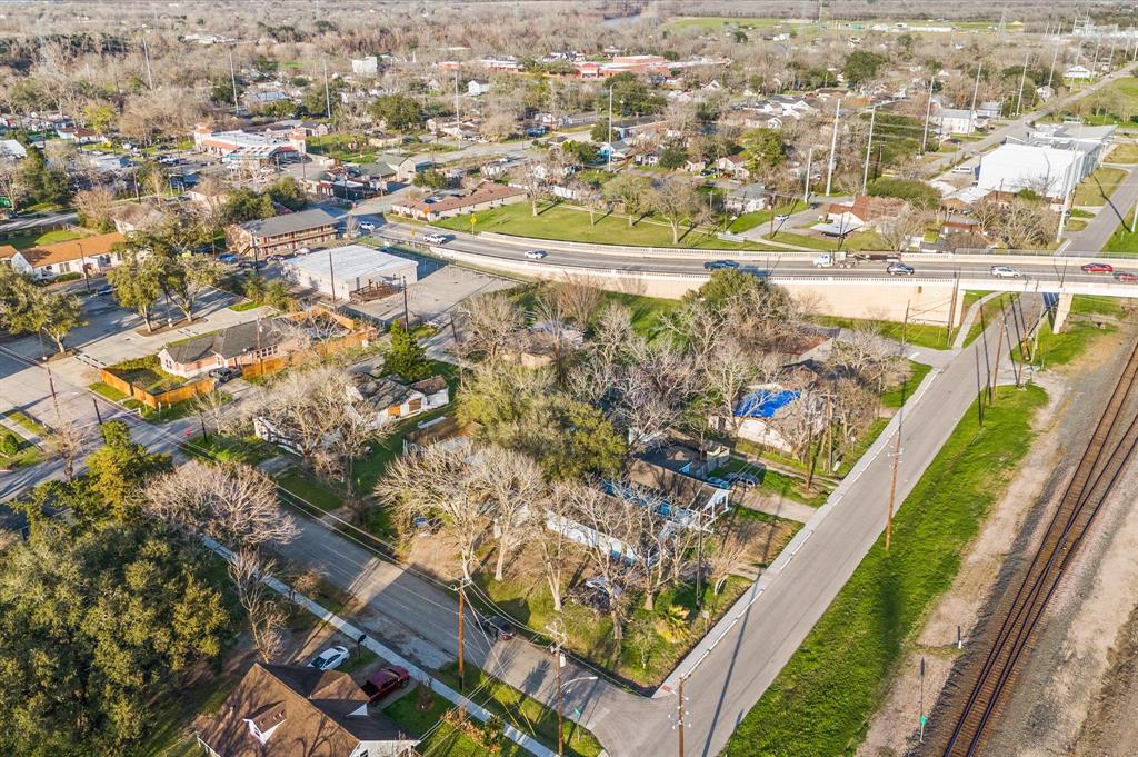 1605 Walnut Avenue, Rosenberg, Texas image 24