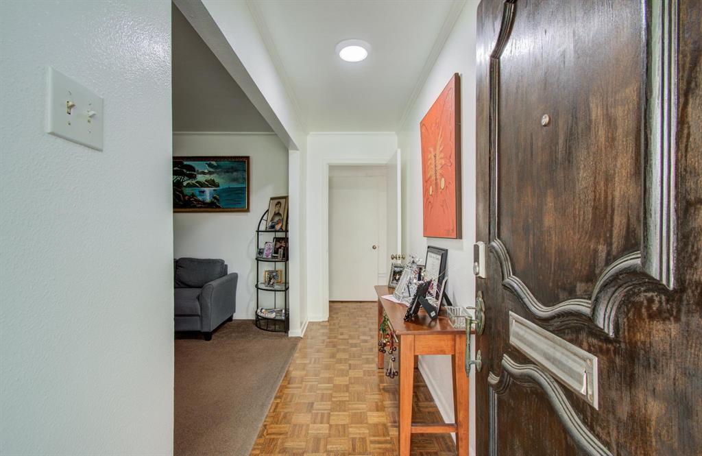 8503 Mcavoy Drive, Houston, Texas image 6