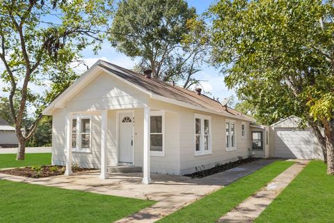 A home in El Campo