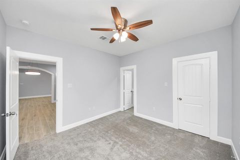 listing image 42