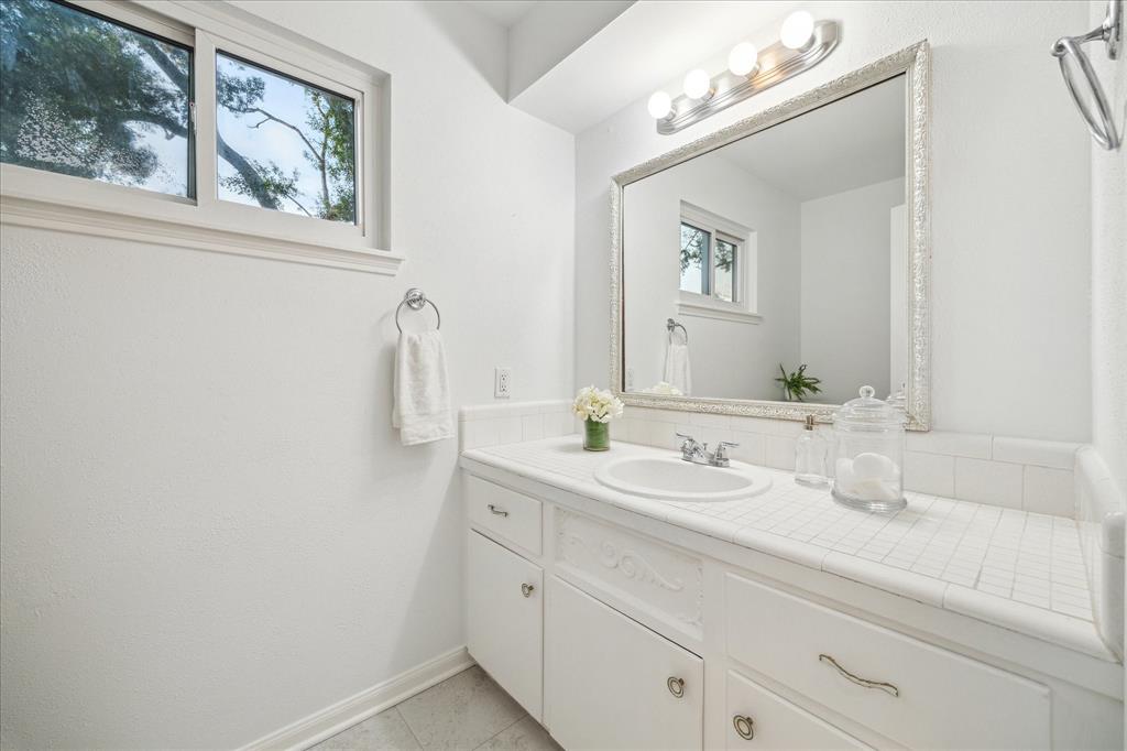 10014 Moorberry Lane, Houston, Texas image 24