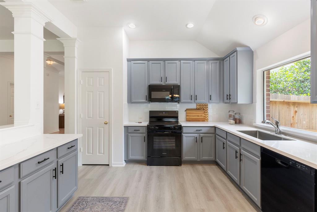 18311 Otter Creek Trail