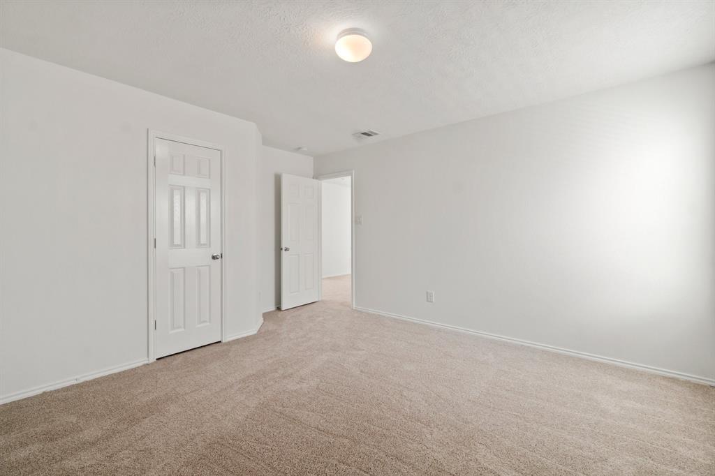 29610 Legends Bluff Drive, Spring, Texas image 35