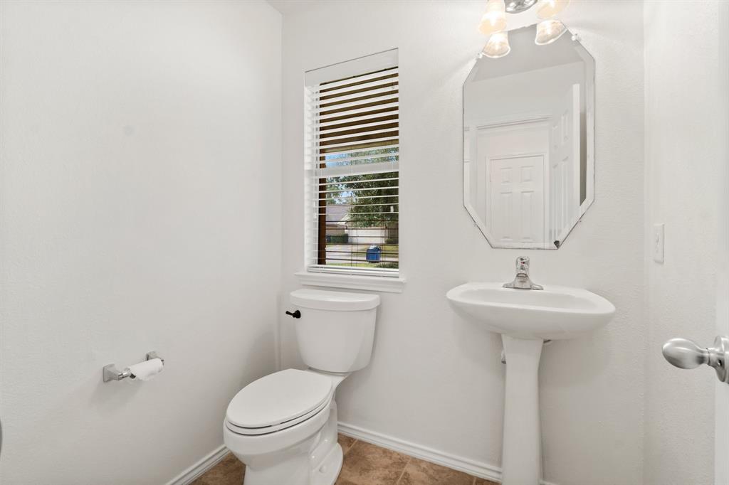29610 Legends Bluff Drive, Spring, Texas image 15