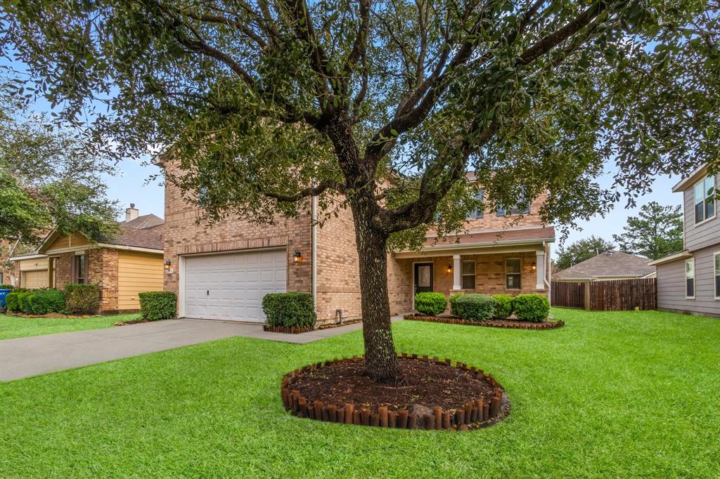29610 Legends Bluff Drive, Spring, Texas image 4