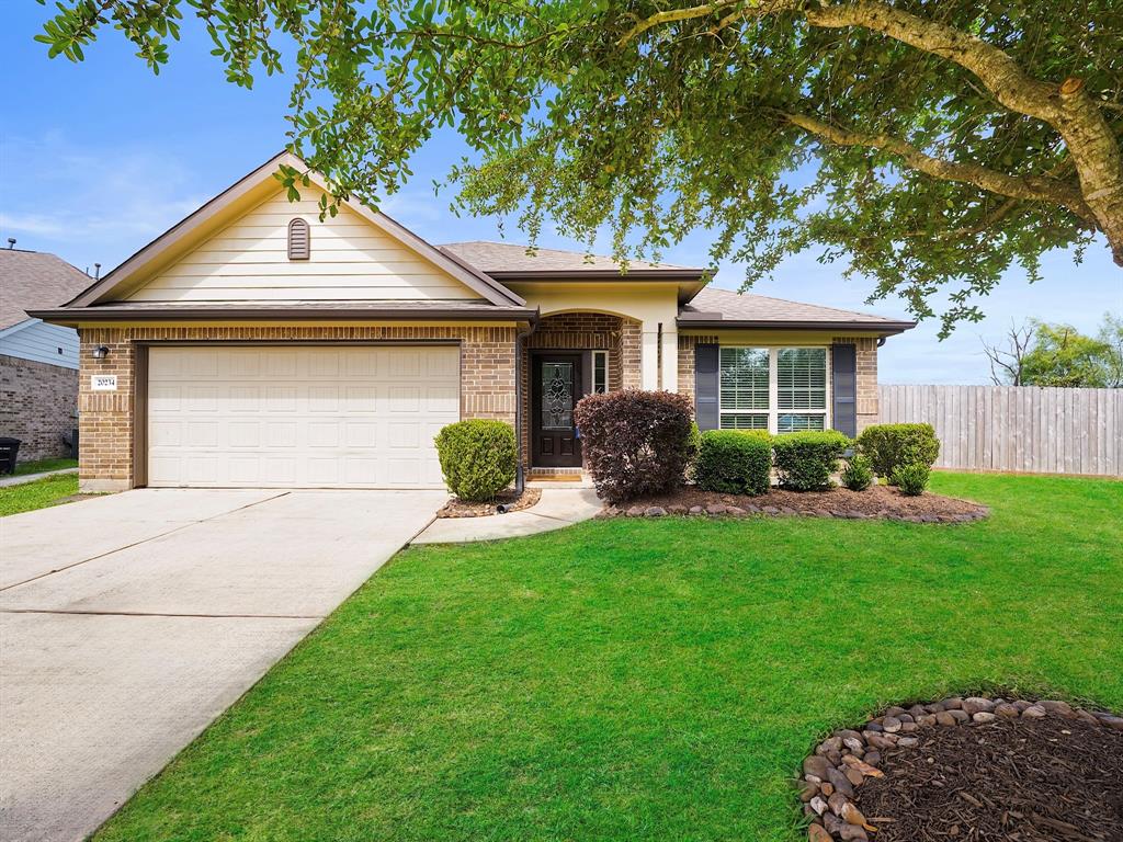 20234 Blue Lake View Lane, Humble, Texas image 12