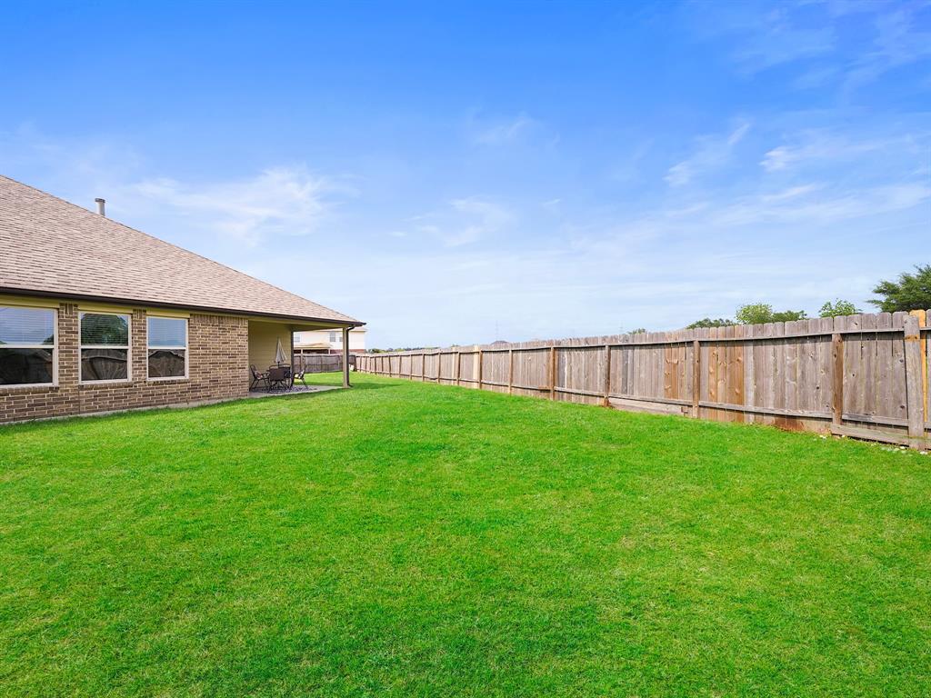 20234 Blue Lake View Lane, Humble, Texas image 10