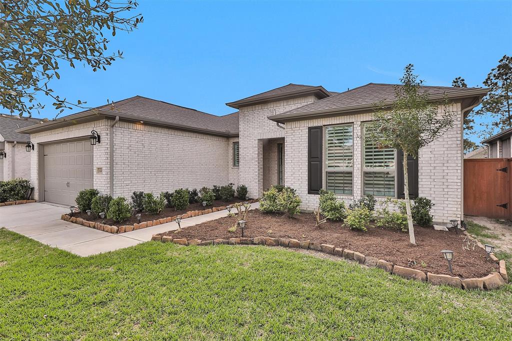 122 S Wild Petunia Trail