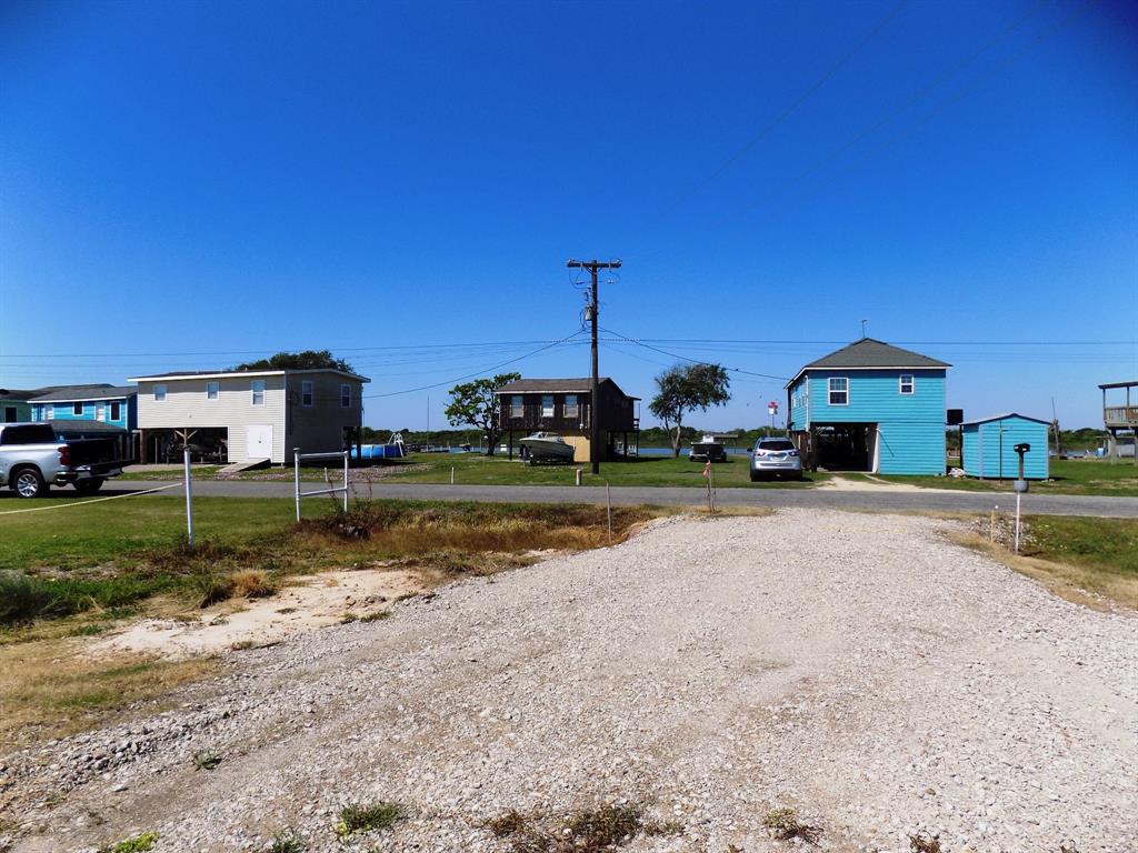 881 Blue Water Boulevard, Sargent, Texas image 8