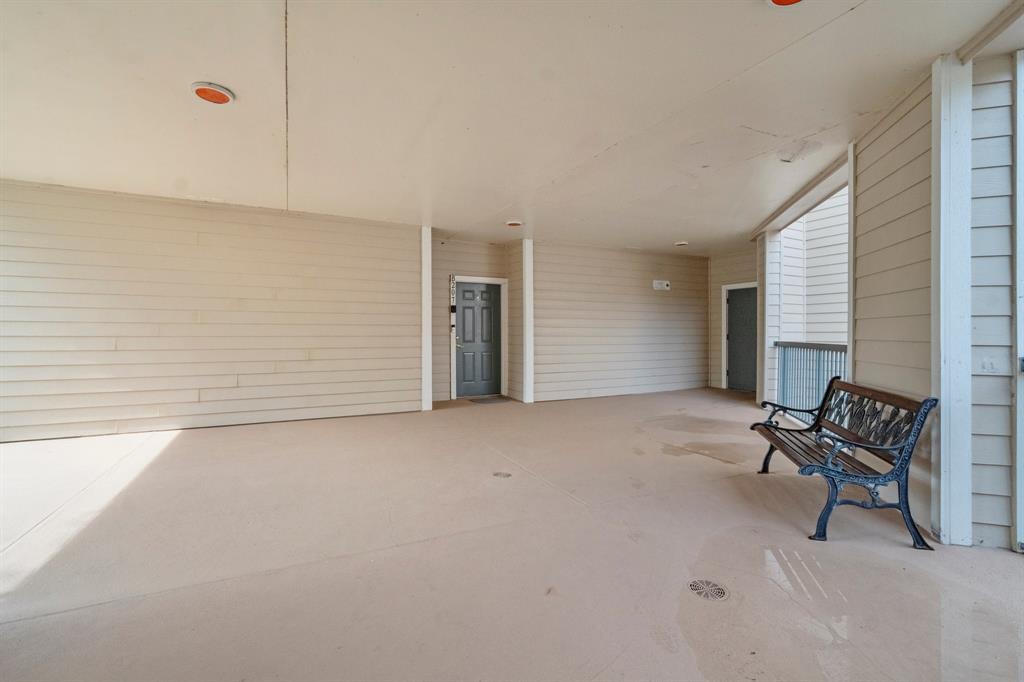 12800 Melville Drive B207