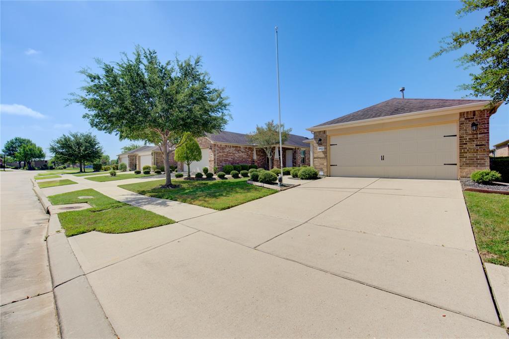 2922 Coral Berry Court