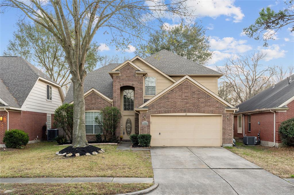 9615 Winter Run Drive, Houston, Texas image 24