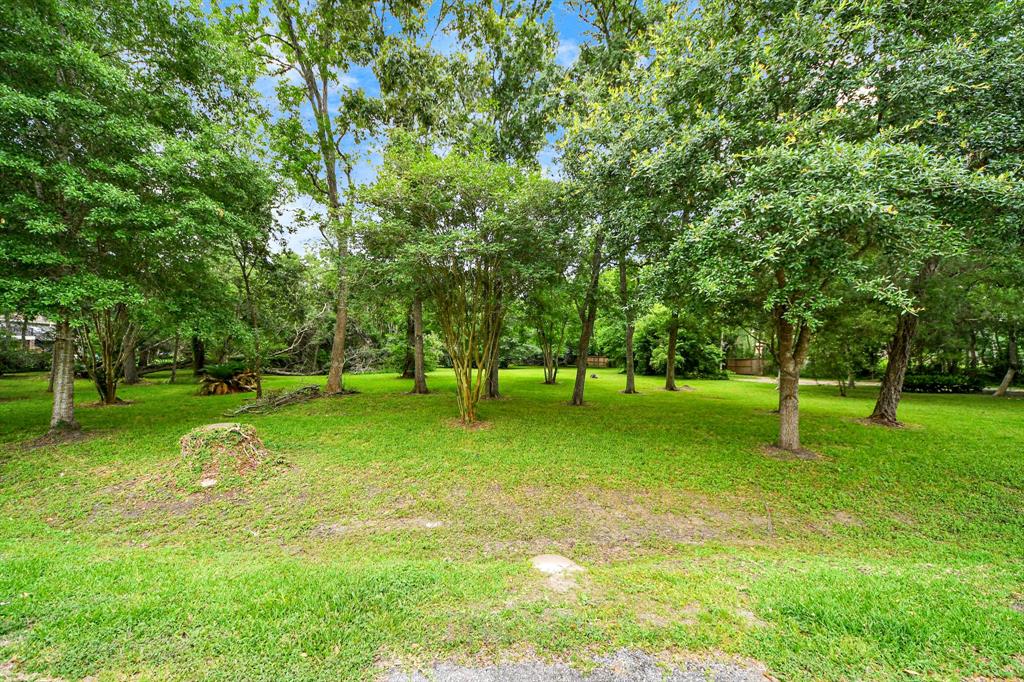 611 Oak Drive, Friendswood, Texas image 17