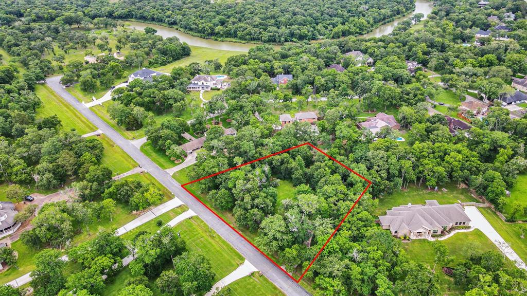 611 Oak Drive, Friendswood, Texas image 5