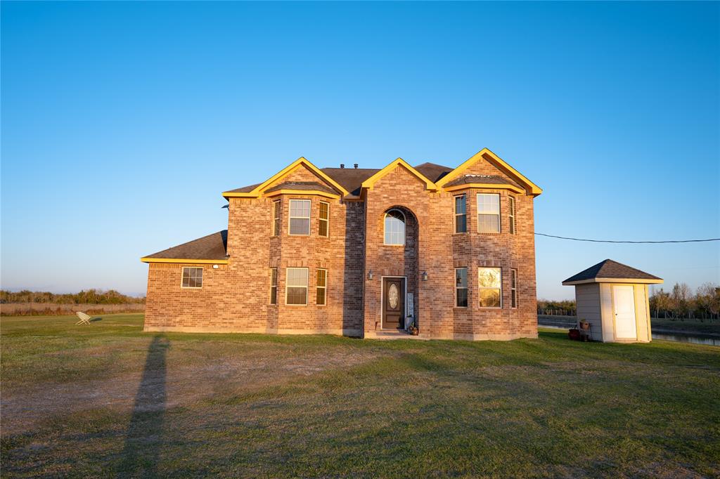 8503 Center Street, Hitchcock, Texas image 2