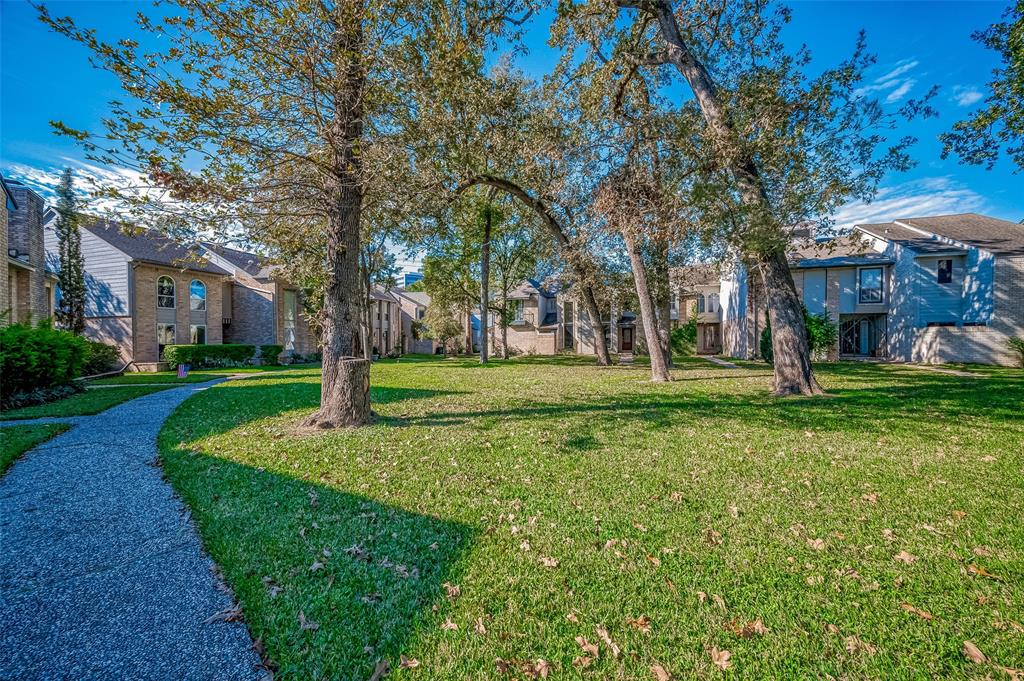 642 N Eldridge Parkway, Houston, Texas image 4