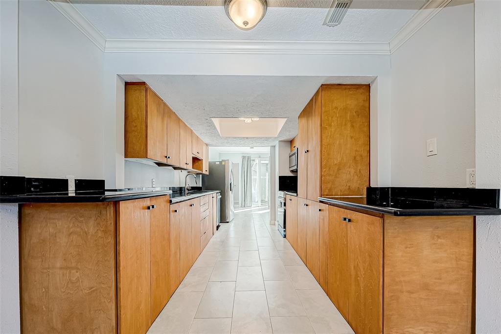 642 N Eldridge Parkway, Houston, Texas image 19