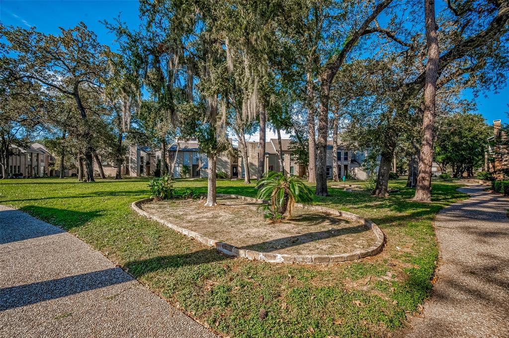 642 N Eldridge Parkway, Houston, Texas image 2