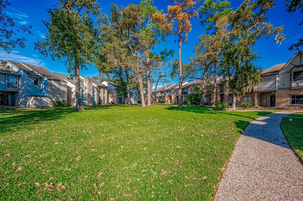 642 N Eldridge Parkway, Houston, Texas image 5