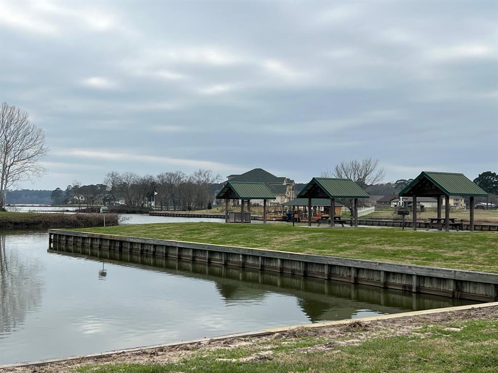 50 Wildwood Lake Drive, Huntsville, Texas image 8