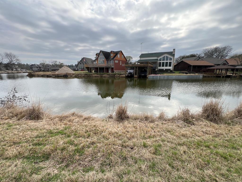 50 Wildwood Lake Drive, Huntsville, Texas image 1