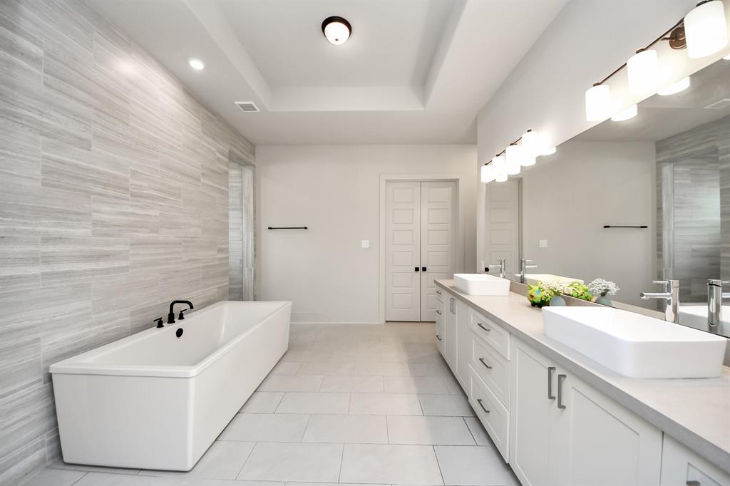 10123 Regatta Shore Drive, Missouri City, Texas image 18