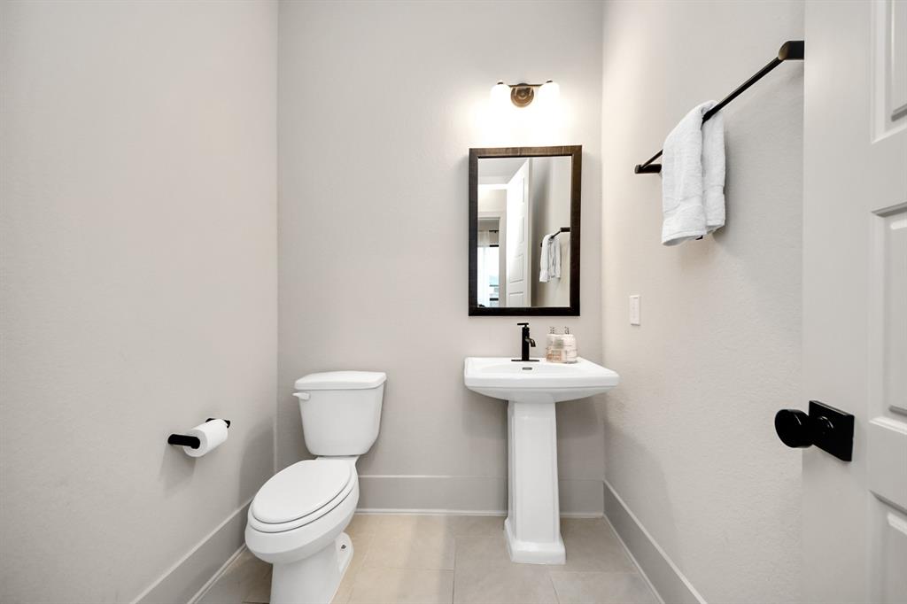 10123 Regatta Shore Drive, Missouri City, Texas image 29