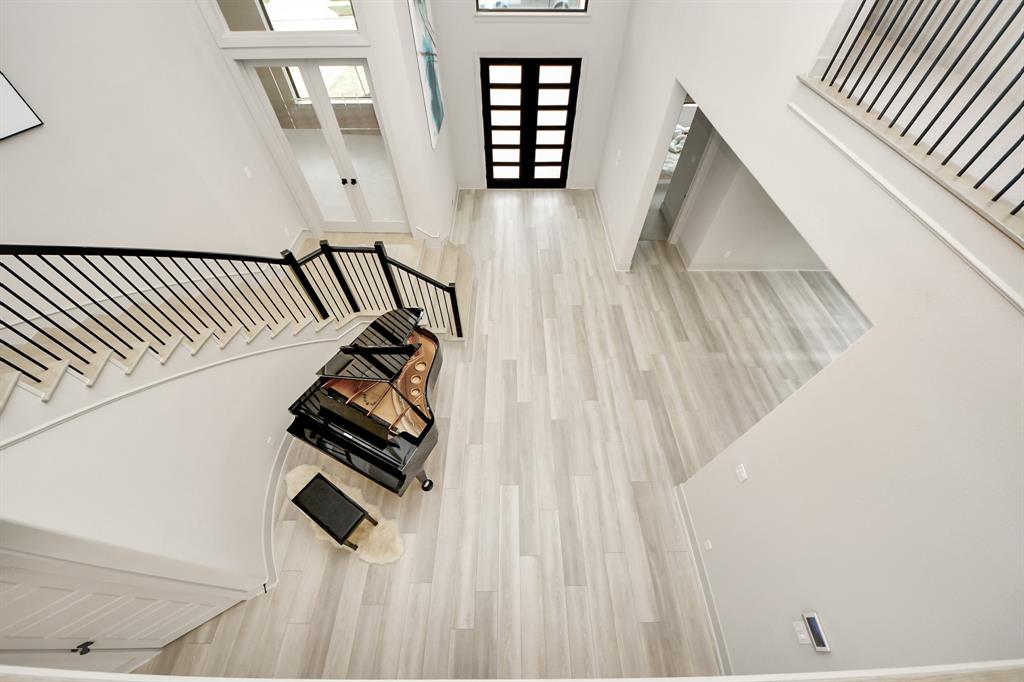 10123 Regatta Shore Drive, Missouri City, Texas image 31