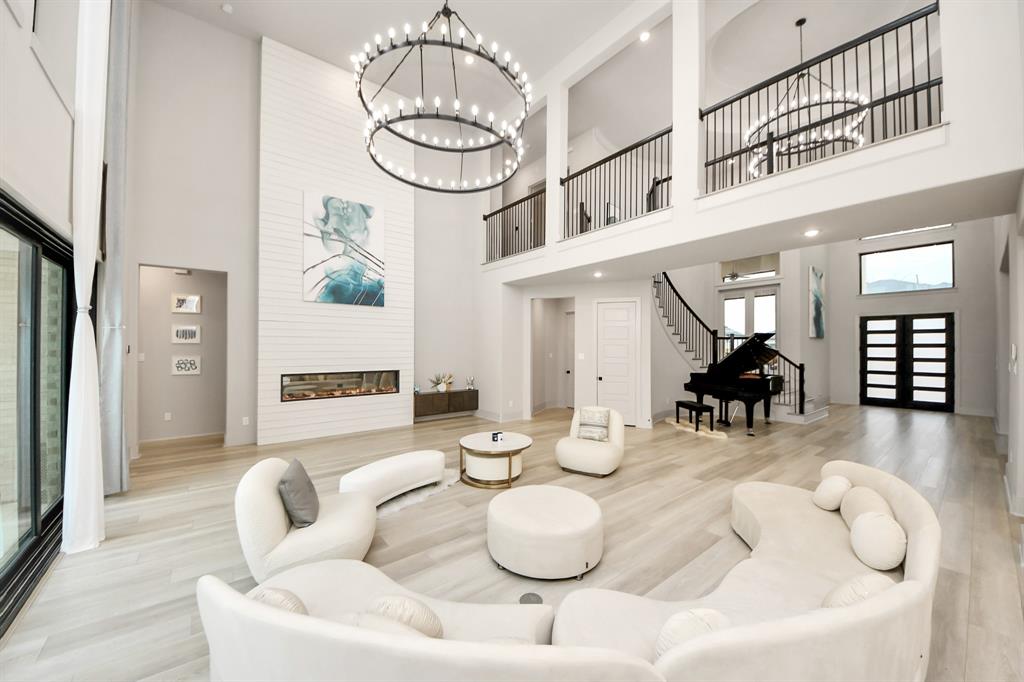 10123 Regatta Shore Drive, Missouri City, Texas image 1