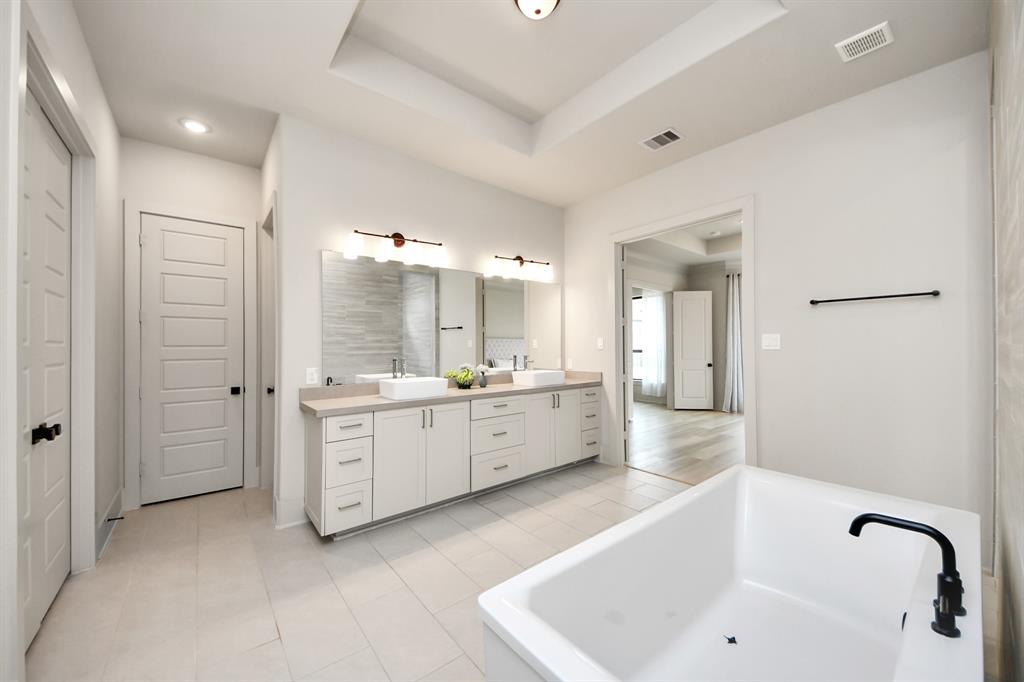 10123 Regatta Shore Drive, Missouri City, Texas image 21
