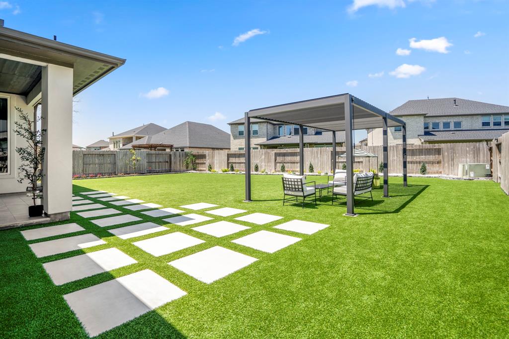 4638 Sanders Meadow Lane, Sugar Land, Texas image 39