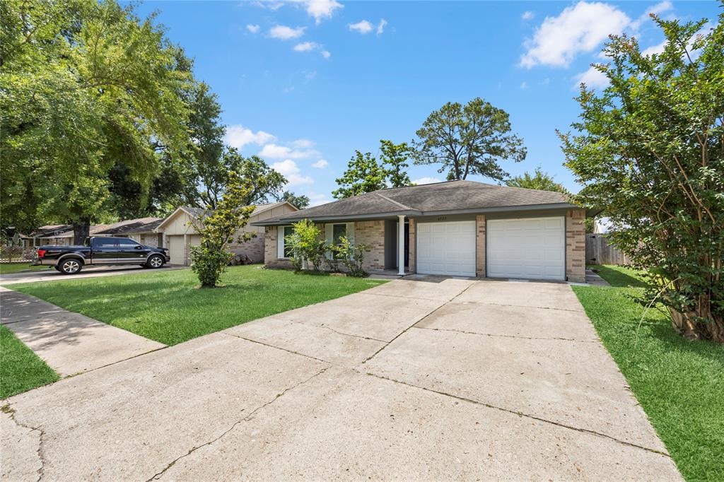 6727 Winding Trace Drive, Houston, Texas image 2