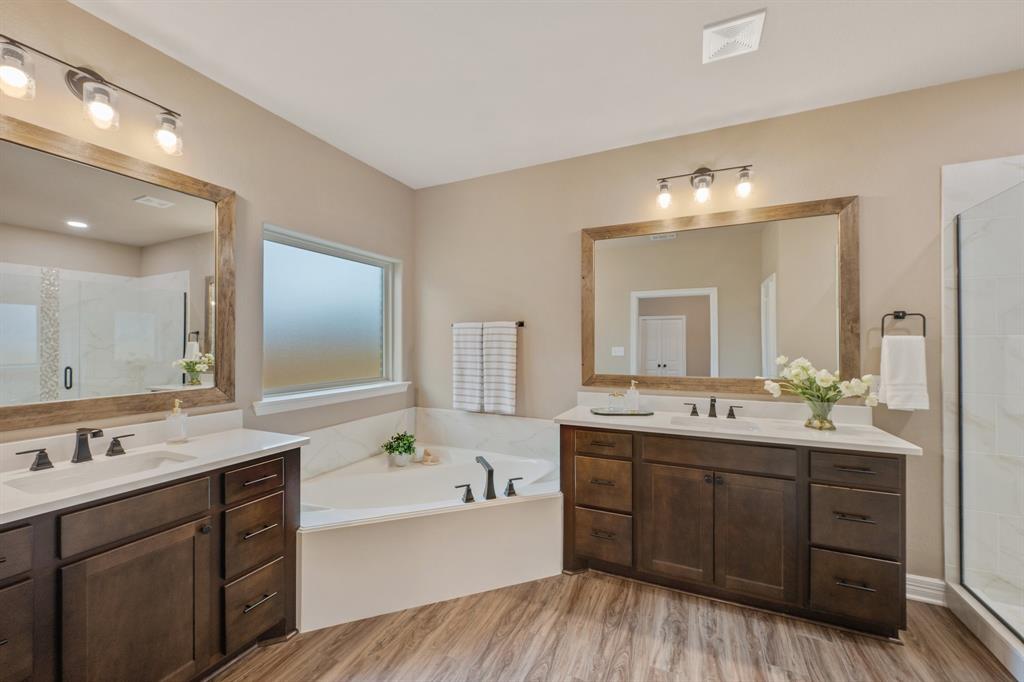 2807 Spector Drive, Bryan, Texas image 17