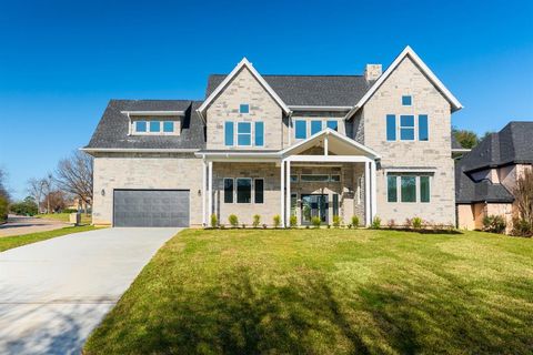 5 Edgewood Circle Montgomery TX 77356