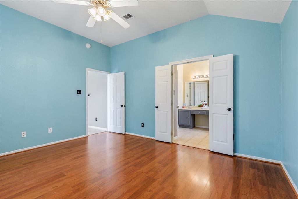 104 Laurel Meadow Court, La Marque, Texas image 16