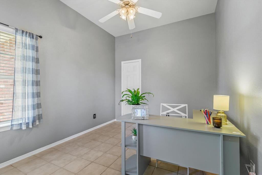 104 Laurel Meadow Court, La Marque, Texas image 10