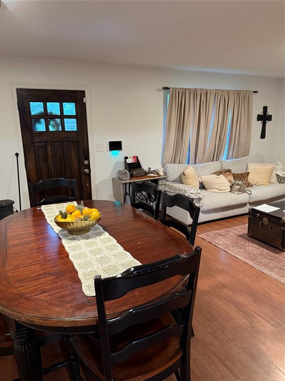5826 Southwind Street, Houston, Texas image 2