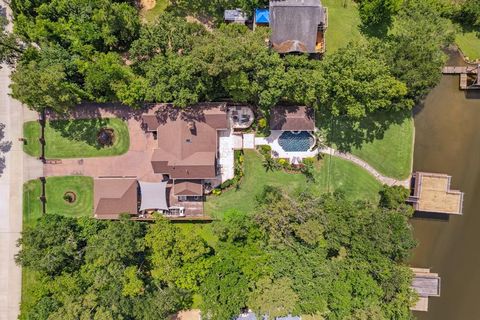 1917 Anchor Way Dickinson TX 77539