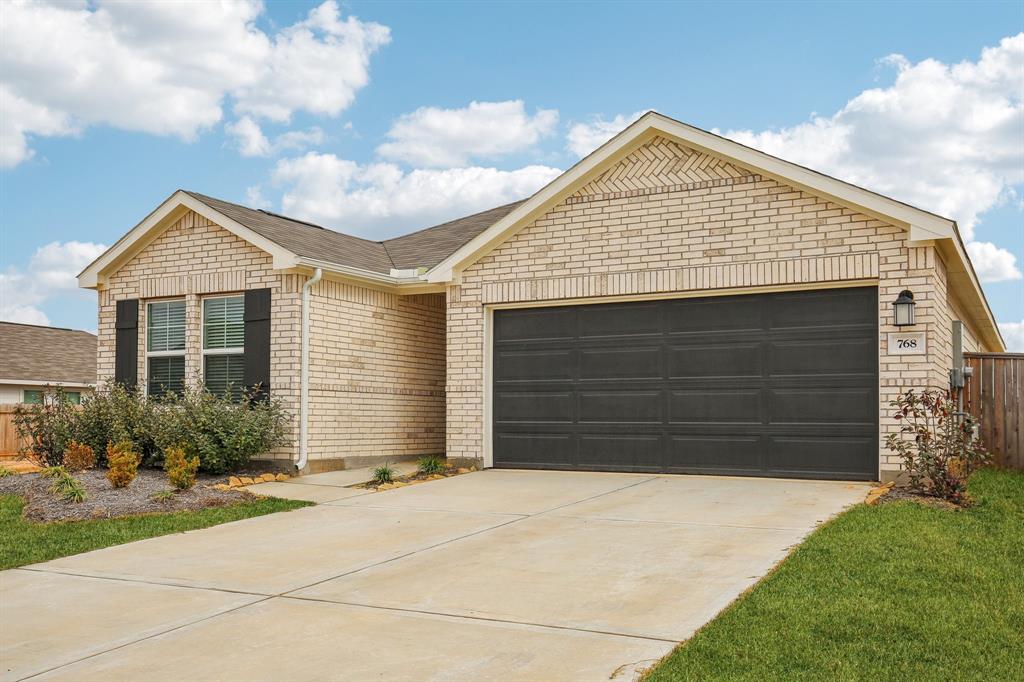 768 Autumn Cherry Trail, Magnolia, Texas image 1