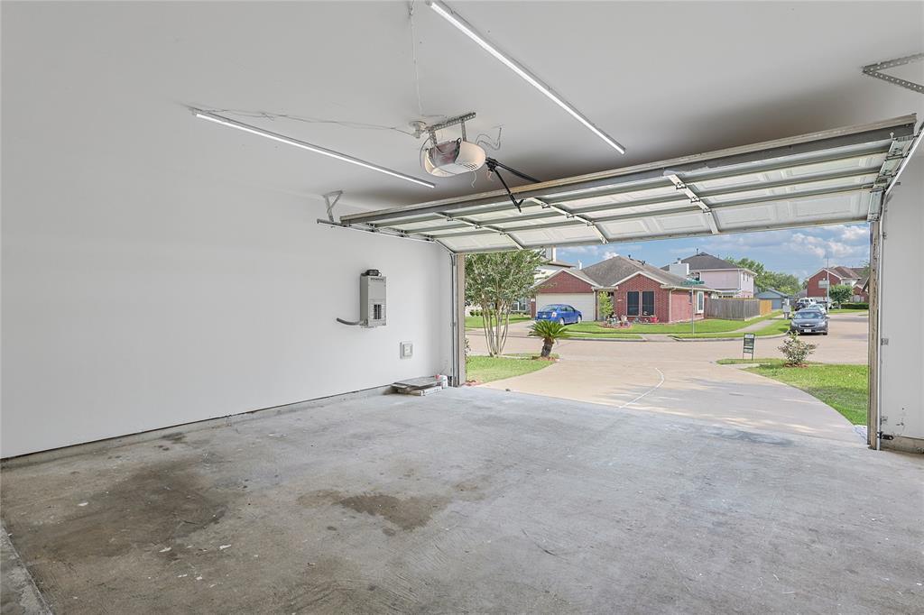 8938 Aspen Meadow Drive, Houston, Texas image 30