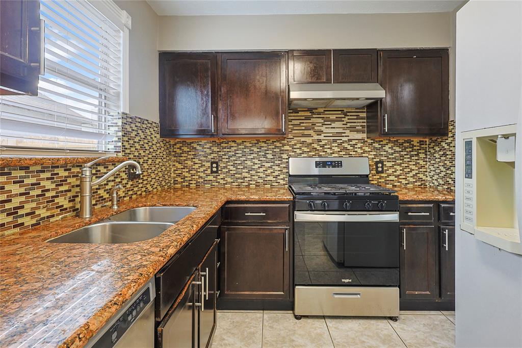 8938 Aspen Meadow Drive, Houston, Texas image 10
